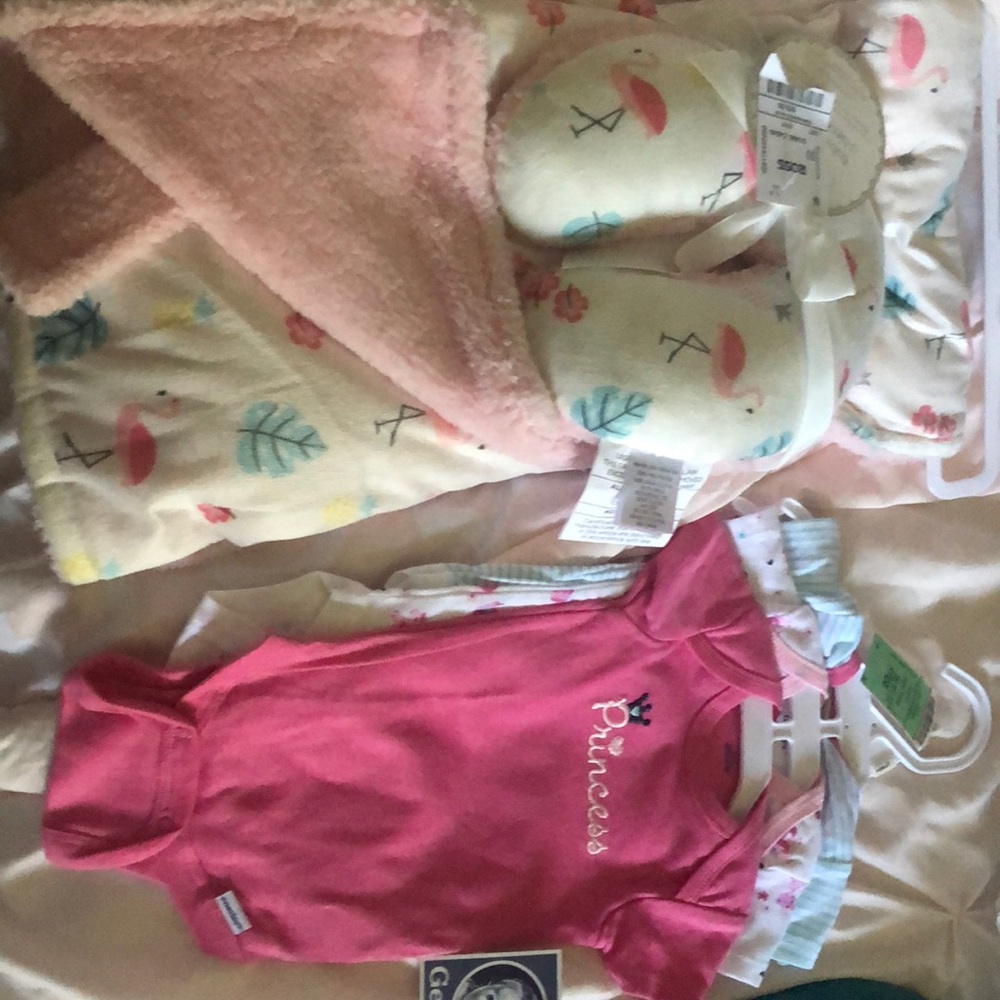 New born baby girl Jumpsuit and baby blanket ser